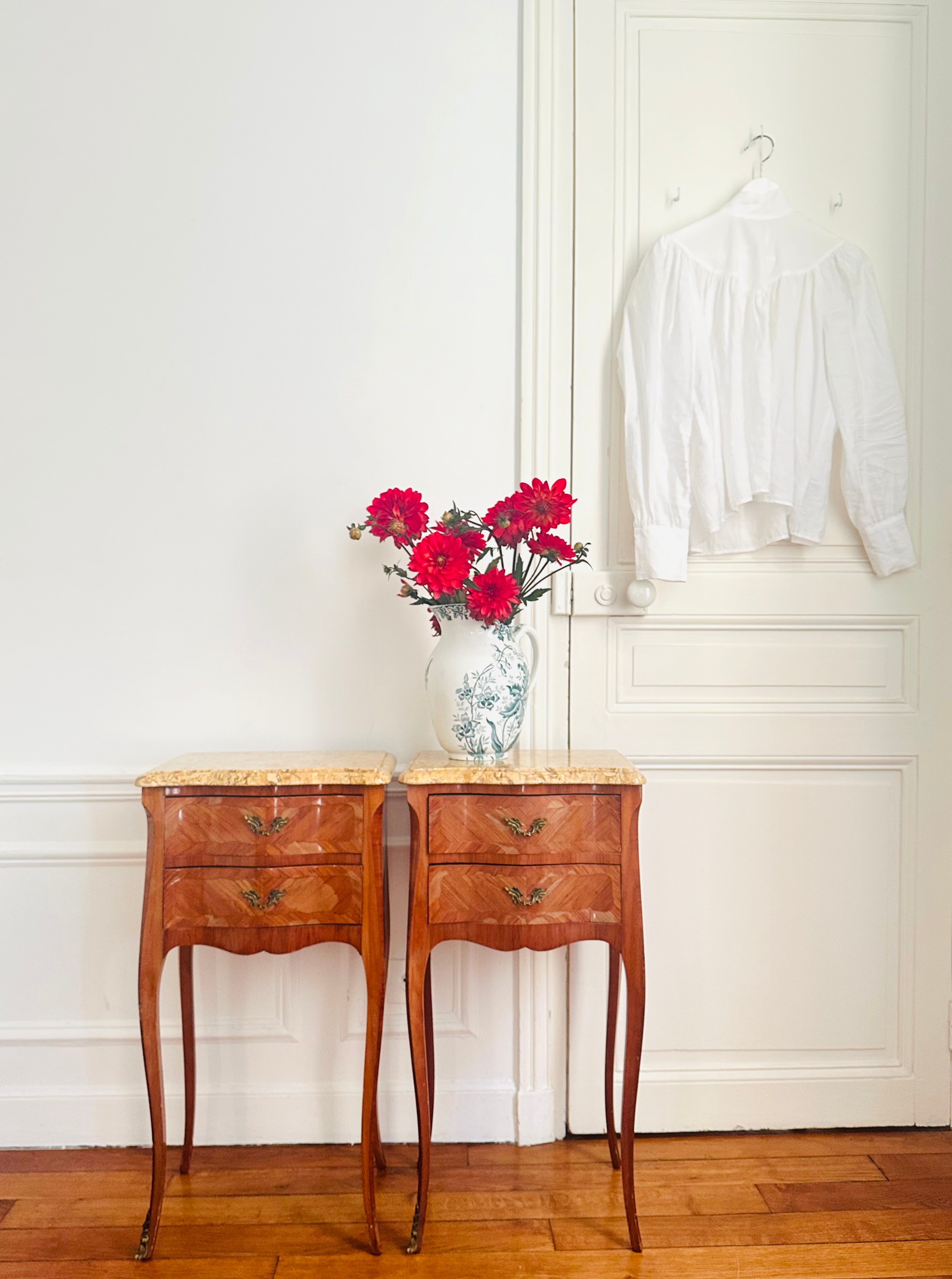 Furnitures